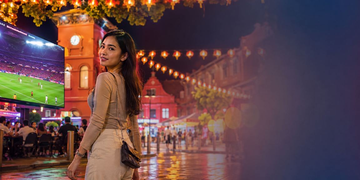 Malaysian players in Melaka enjoy online football betting with a local Malay flair